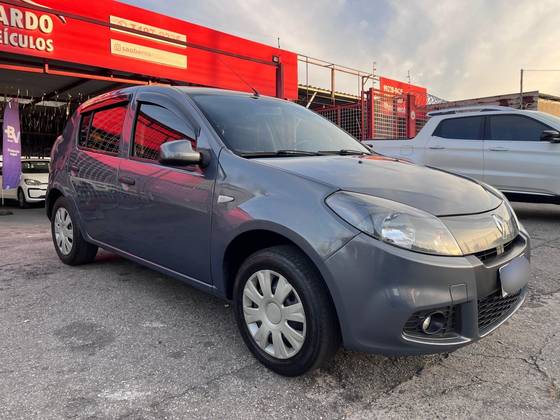 RENAULT SANDERO 1.0 EXPRESSION 16V FLEX 4P MANUAL RENAULT SANDERO 1.0 EXPRESSION 16V FLEX 4P MANUAL